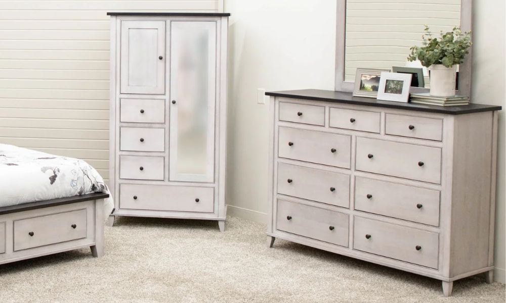 What To Consider When Buying a New Dresser