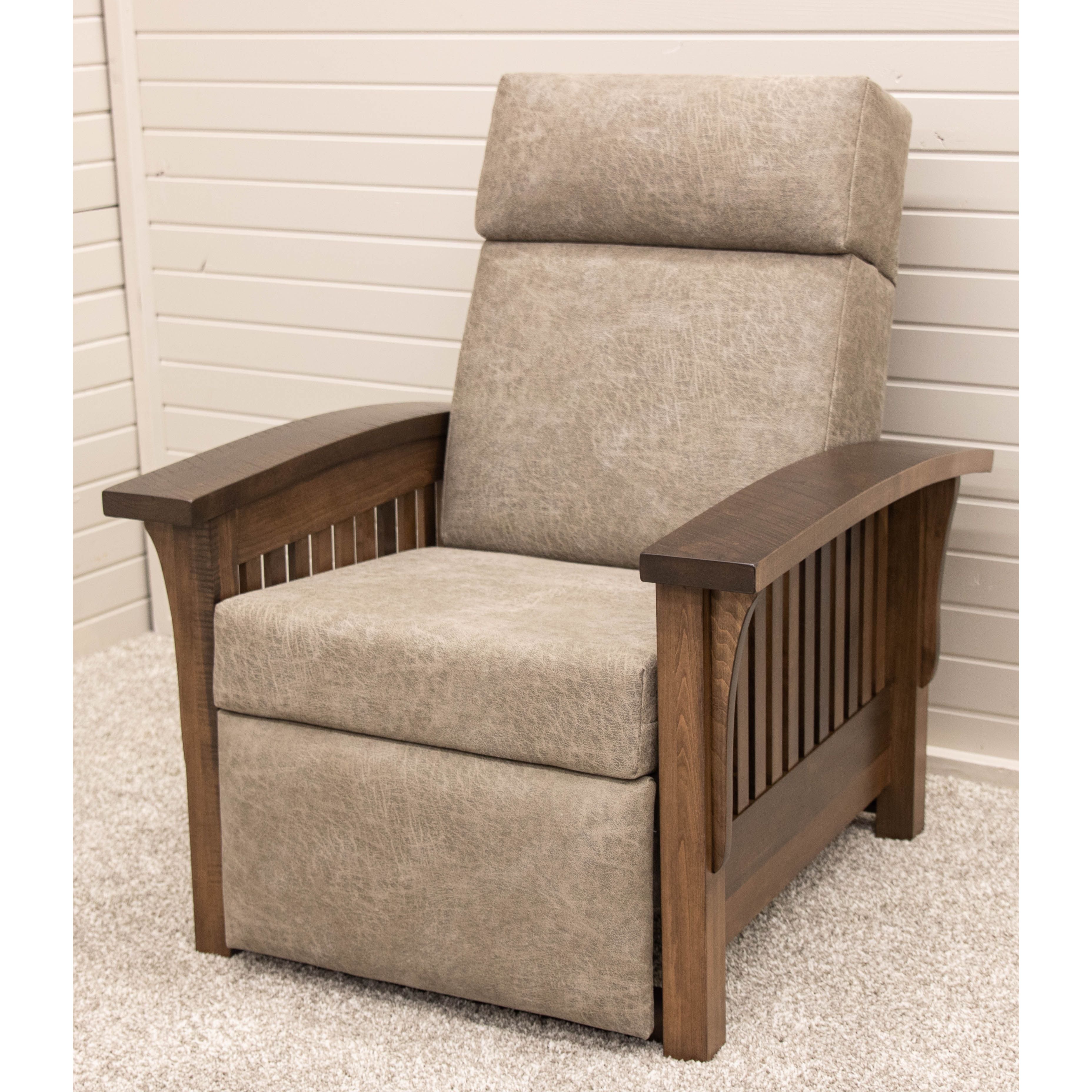 Mission Push Back Recliner with Wood Arms | 22-61