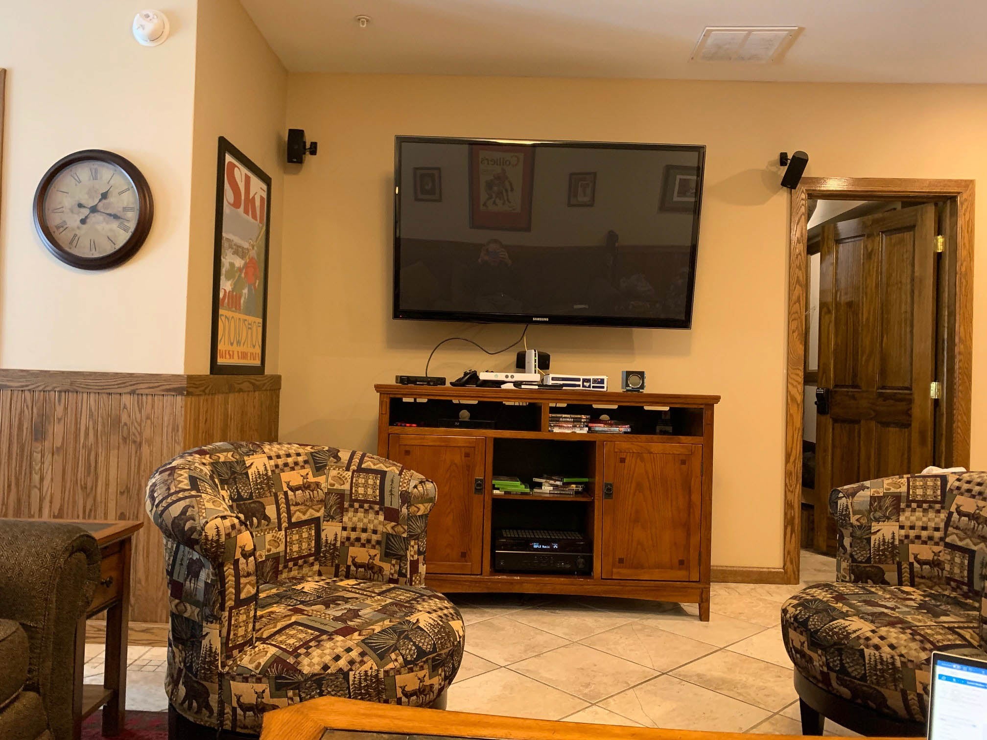 Looking to replace the cluttered TV stand in your home?