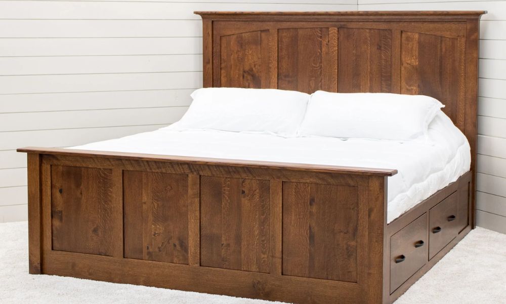 The Advantages of Choosing a Wooden Bed Frame