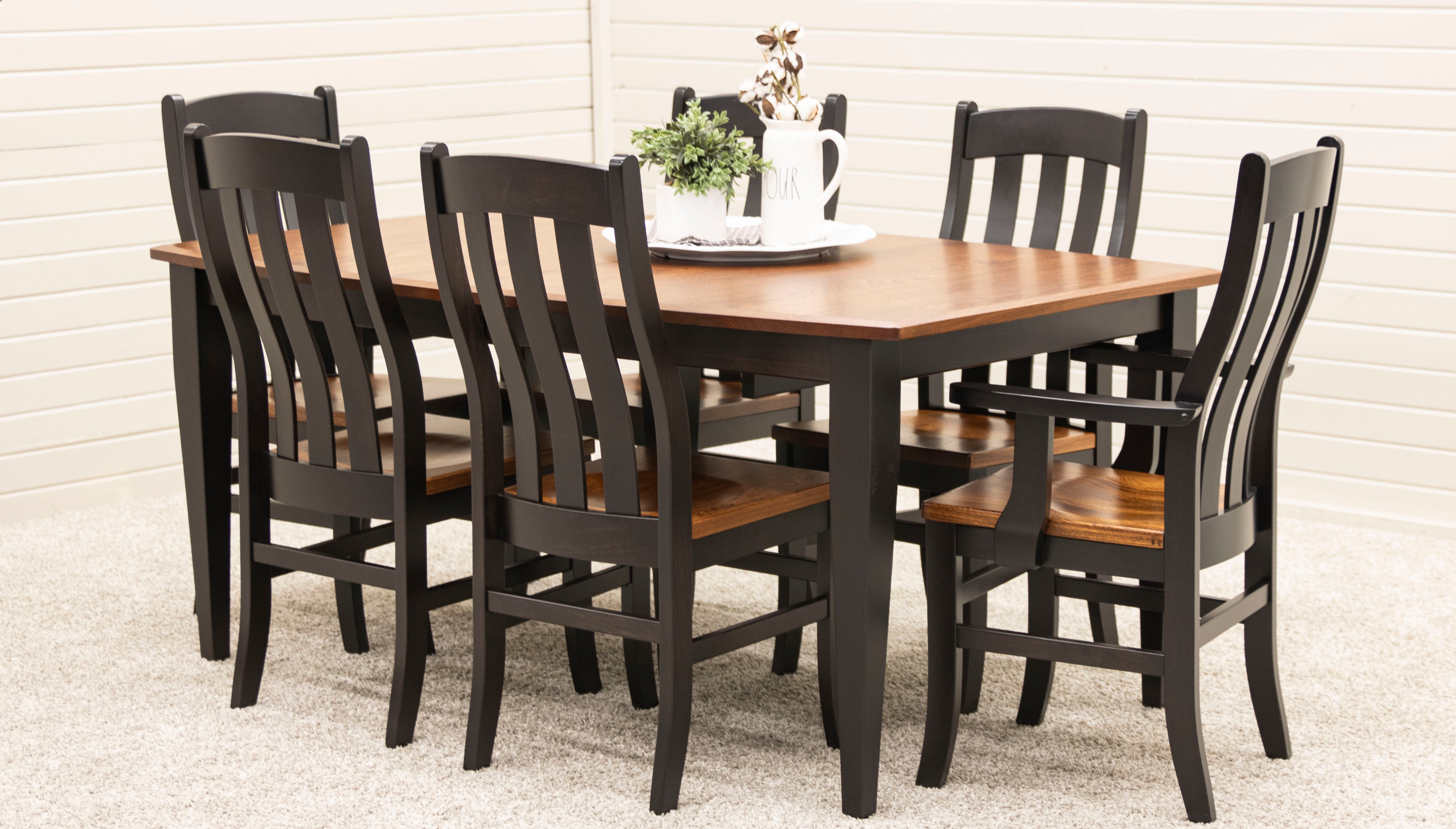 Classic table and chairs set store