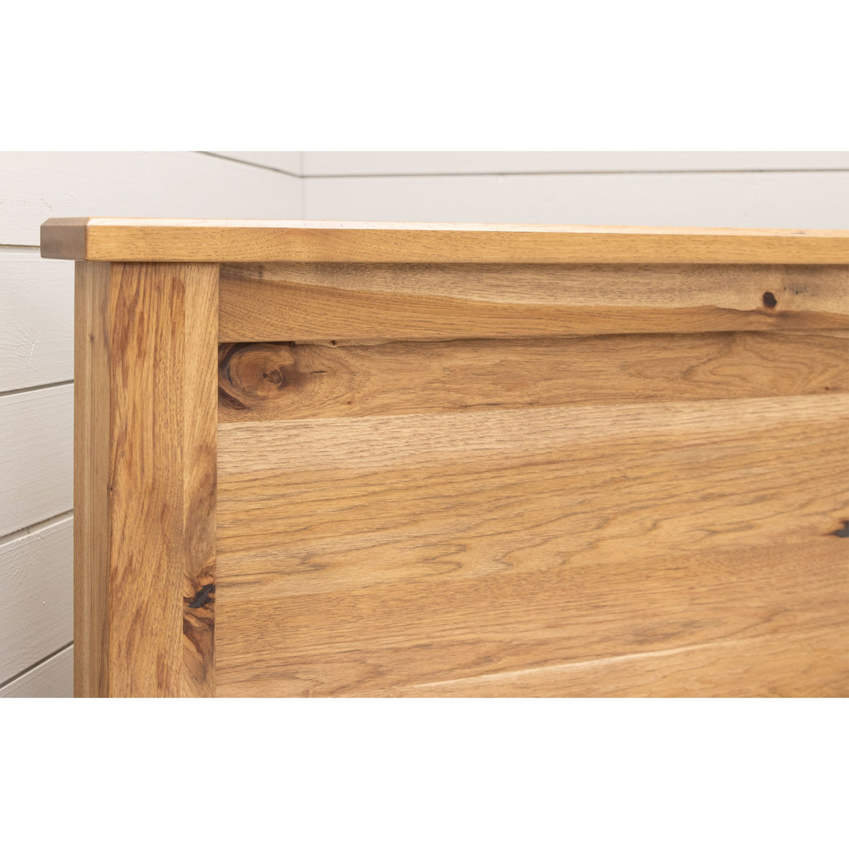 Jackson Queen Hickory Wood Storage Platform Bed | WB