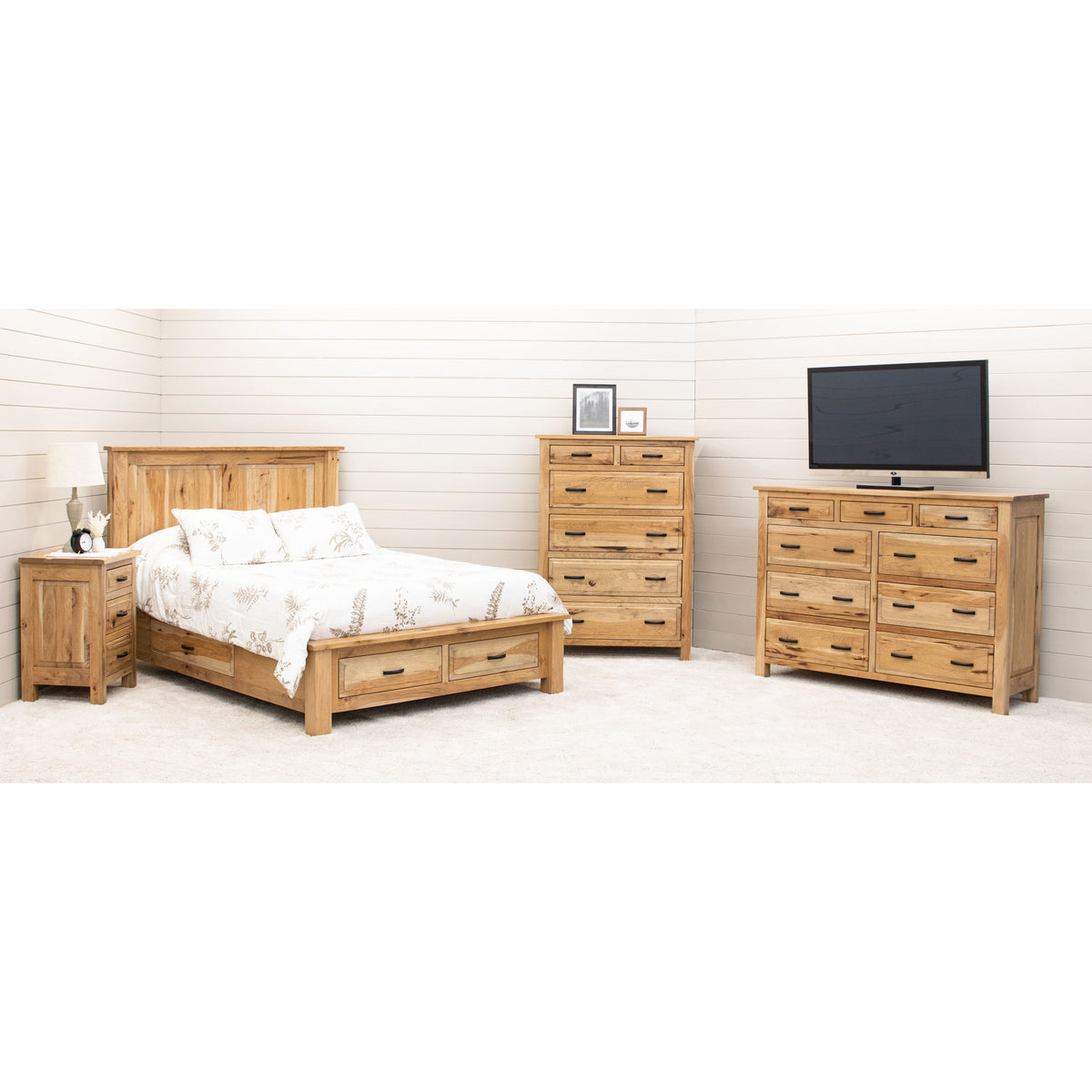 Savannah Queen Hickory Wood Storage Platform Bed | WB