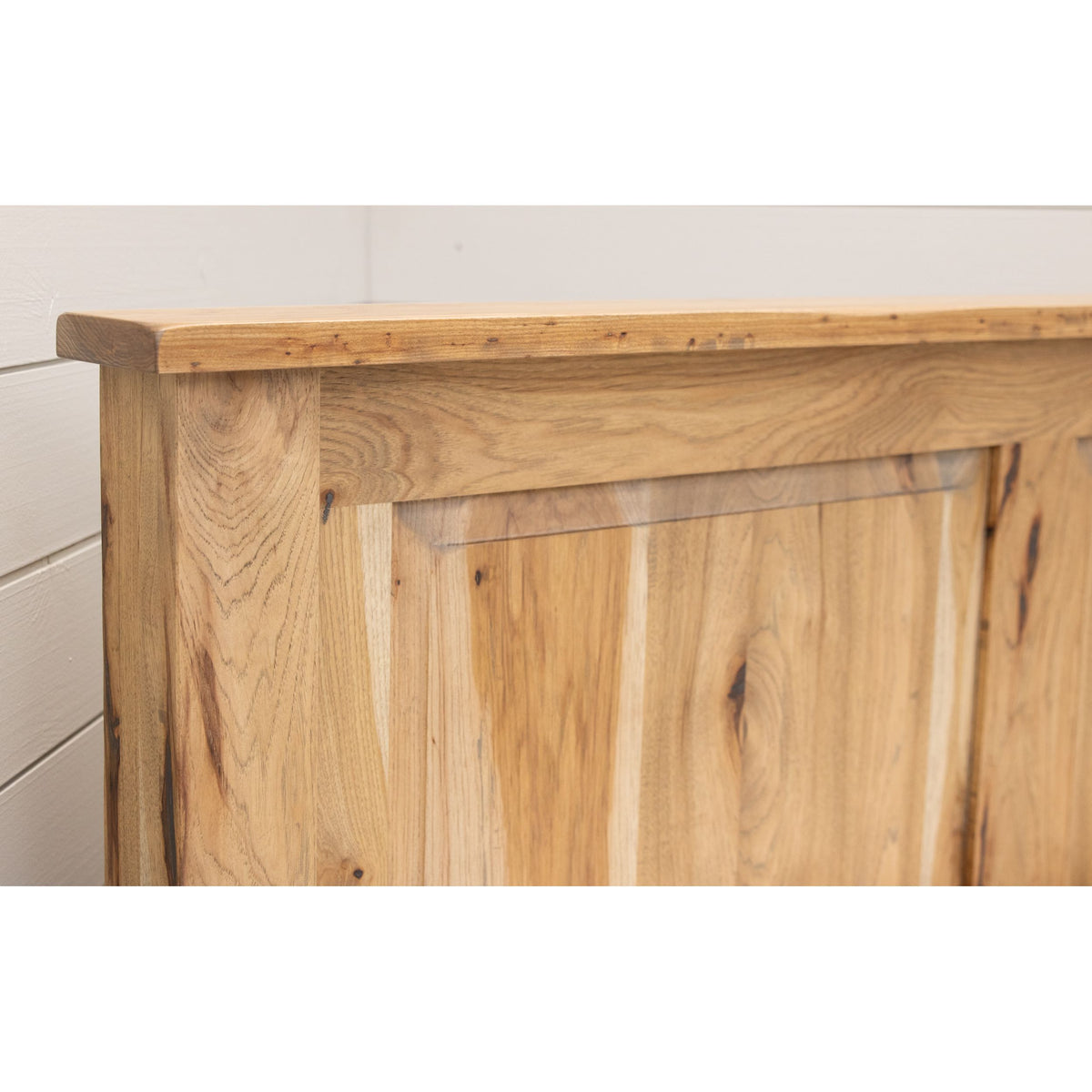 Savannah Queen Hickory Wood Storage Platform Bed | WB